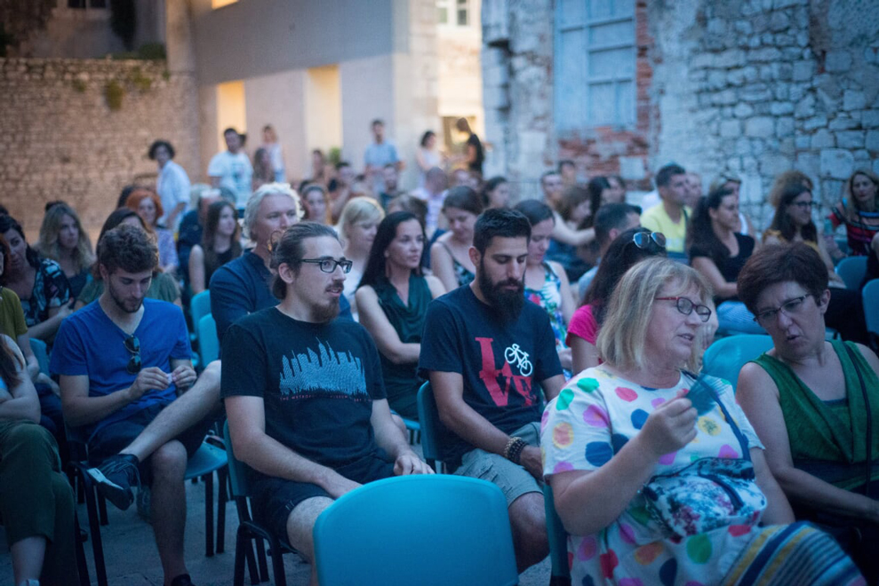 Découvre la fan-zone pour cinéphiles